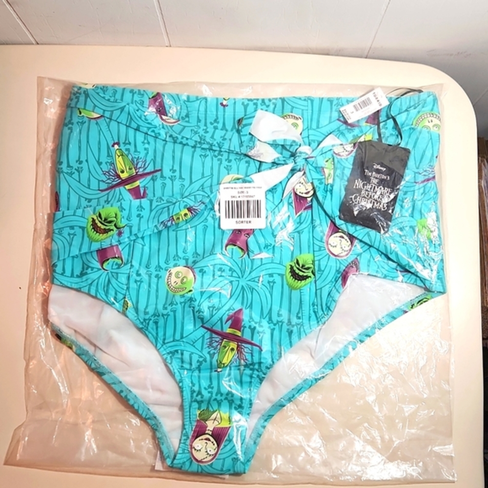 ❤️NWT VINTAGE TORRID SWIM BOTTOM NIGHTMARE BEFORE CHRISTMAS PUMPKIN KING JACK - Picture 4 of 9